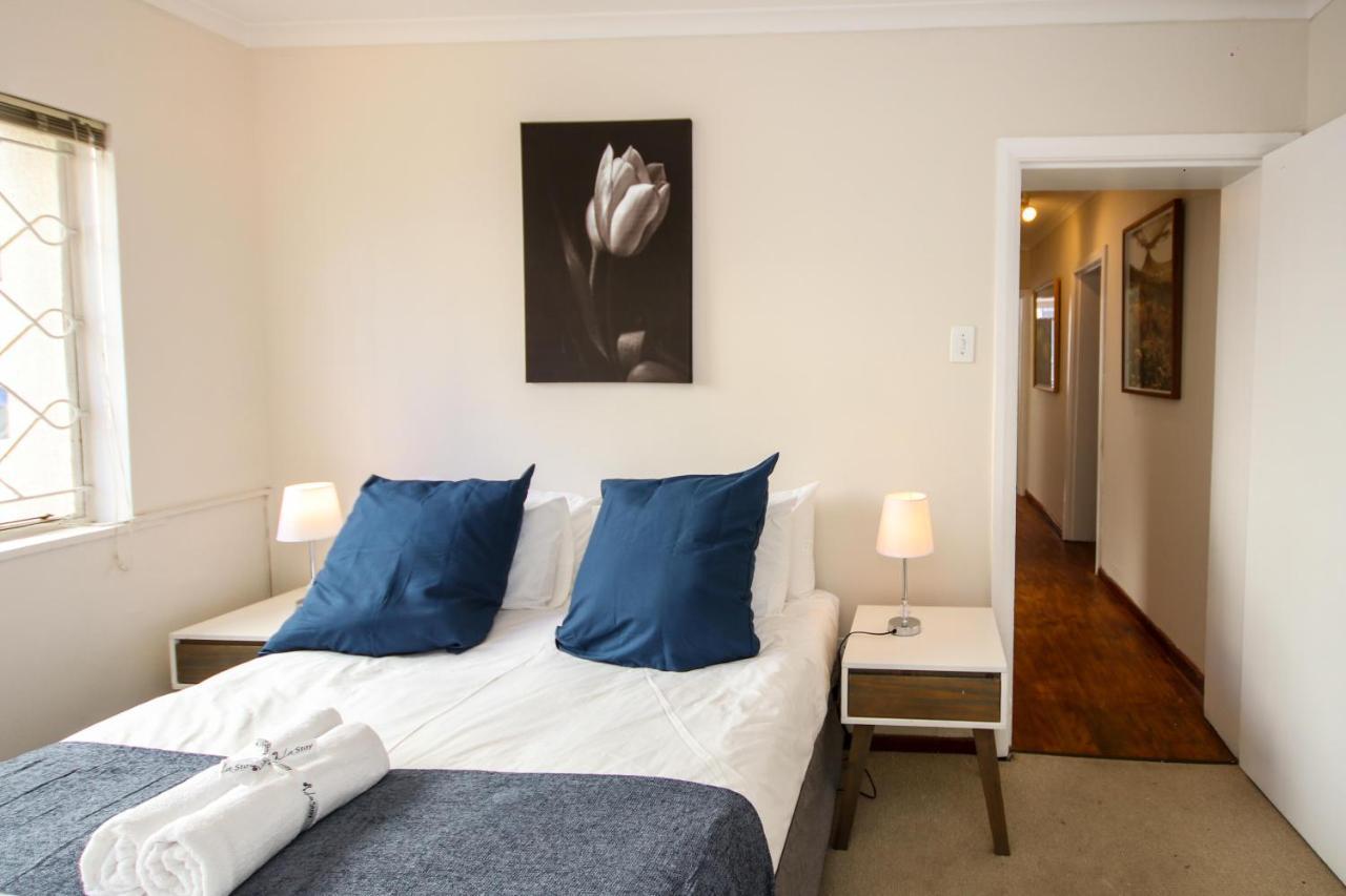Holiday Home In Sea Point, Fresnaye Cape Town Eksteriør bilde