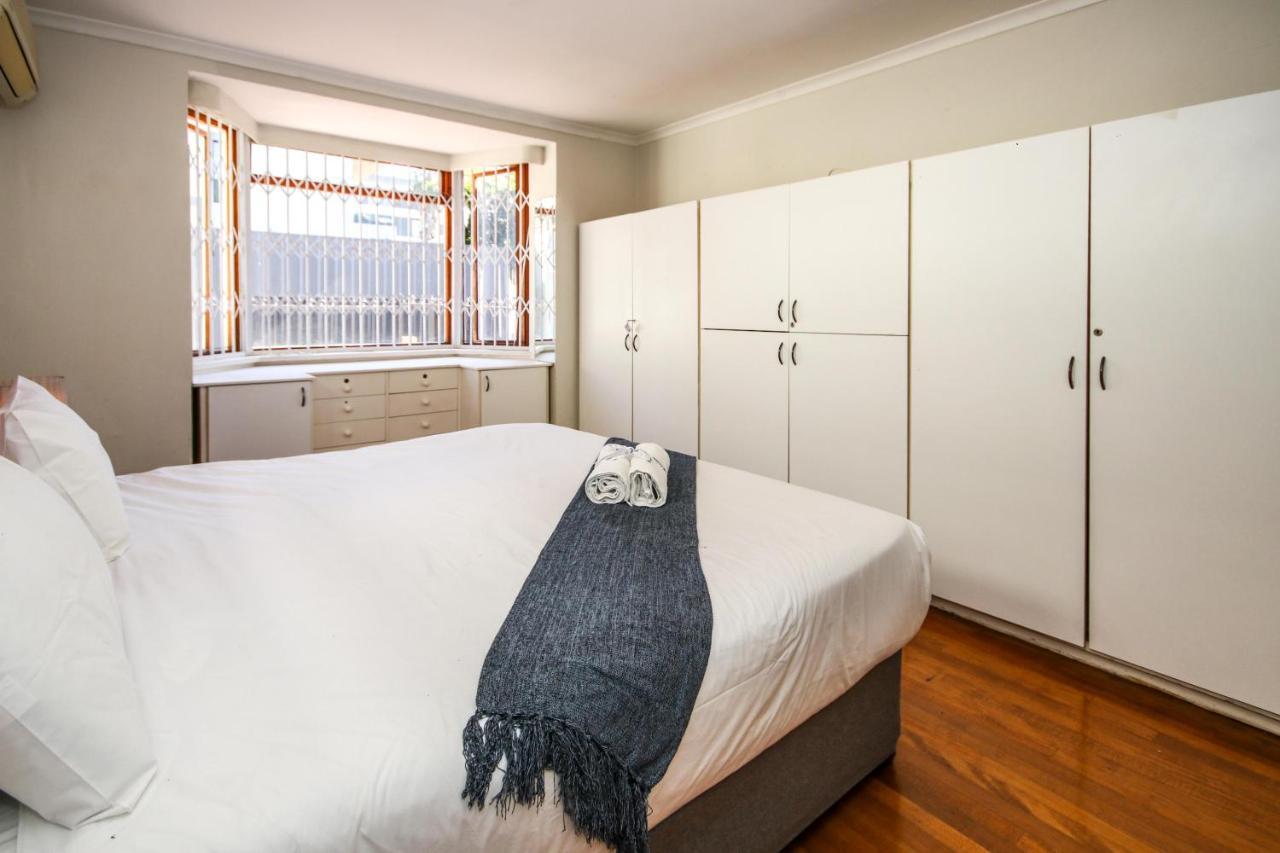 Holiday Home In Sea Point, Fresnaye Cape Town Eksteriør bilde